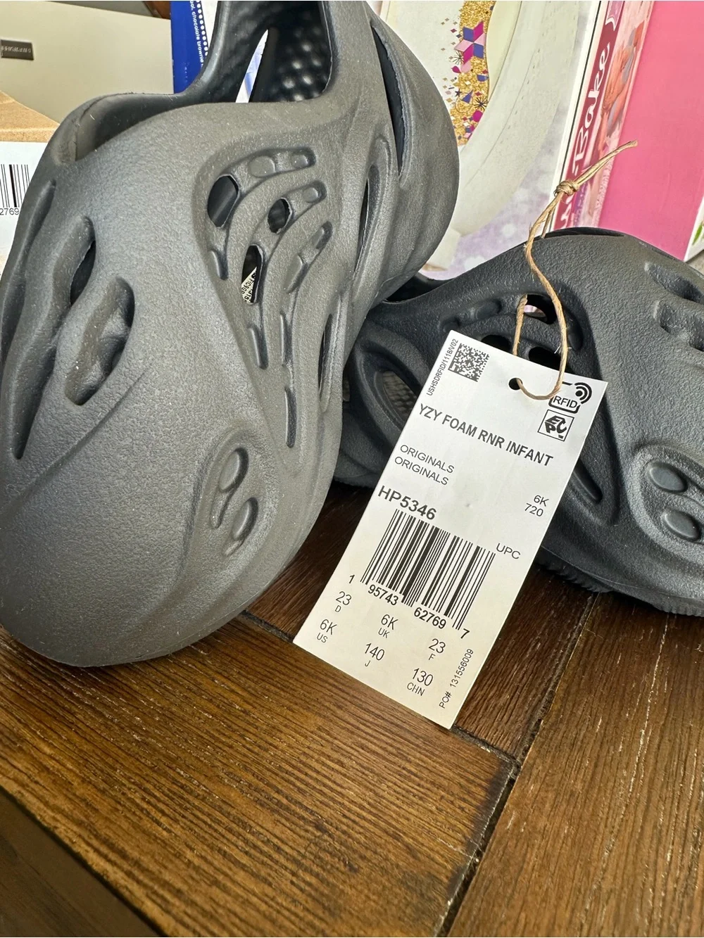Yeezy Kids Foam Clog in Black